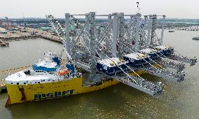 The Widest Ship in The Yangtze River