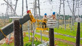 Power Grid Construction