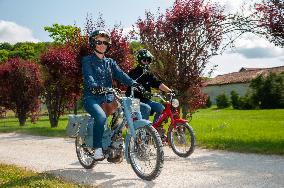 Gathering of Old Mopeds - Piney