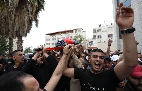 MIDEAST-NABLUS-FUNERAL