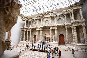 Pergamon Museum To Close For Four-Year Renovation