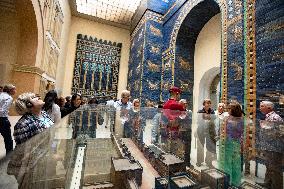 Pergamon Museum To Close For Four-Year Renovation