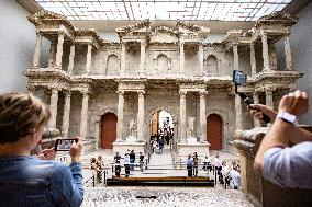 Pergamon Museum To Close For Four-Year Renovation