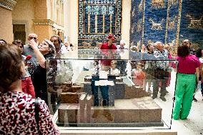 Pergamon Museum To Close For Four-Year Renovation