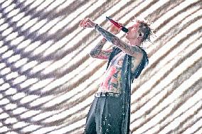 Hellfest Festival Machine Gun Kelly