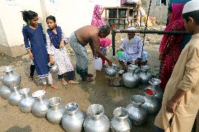 Water Crisis - Dhaka