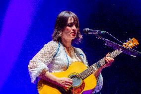 Carmen Consoli Feat. Marina Rei  On Stage At The Sherwood Festival