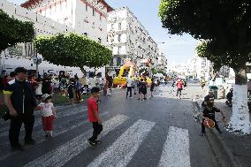 Algiers Without A Car