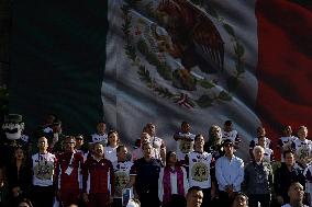 Massive Boxing Class In The Zócalo Of Mexico City