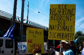 Anti Weapon Delivery Demonstration In Duesseldorf