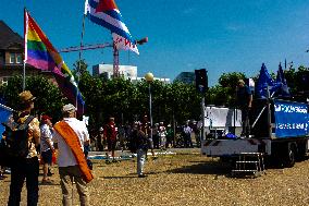 Anti Weapon Delivery Demonstration In Duesseldorf