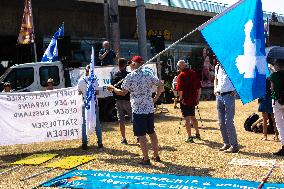 Anti Weapon Delivery Demonstration In Duesseldorf