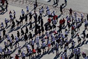 30,000 Participants Take Part During Massive Boxing Class