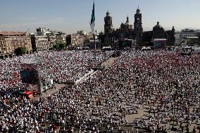 30,000 Participants Take Part During Massive Boxing Class