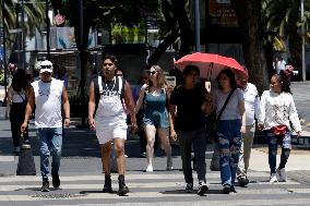 Heatwave Sweeps Across Mexico