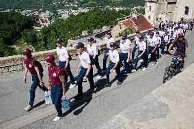 UNS Youth Participate In June 18 Commemoration - Briancon