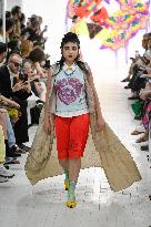 MFW - Simon Crackers Runway