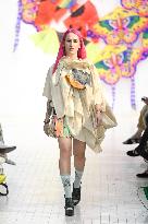 MFW - Simon Crackers Runway