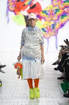 MFW - Simon Crackers Runway