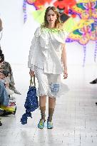 MFW - Simon Crackers Runway