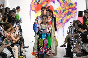 MFW - Simon Crackers Runway