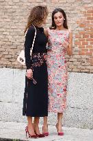 Queen Rania And Queen Letizia Visit Heraitge Restoration Workshop - Madrid