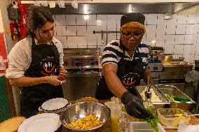 GREECE-ATHENS-WORLD REFUGEE DAY-COOKING WITH REFUGEES