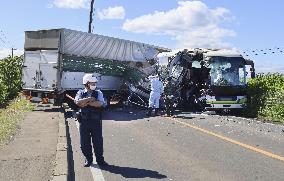 Deadly crash between bus and truck in Hokkaido