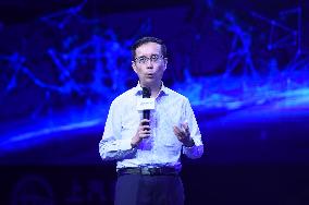 Zhang Yong Resigns As Chairman of Alibaba