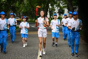 (SP)CHINA-SHENZHEN-WORLD UNIVERSITY GAMES-TORCH RELAY(CN)