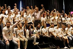 Marcelo Ebrard Starts A Campaign With A Meeting With Young People In Mexico