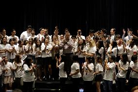 Marcelo Ebrard Starts A Campaign With A Meeting With Young People In Mexico