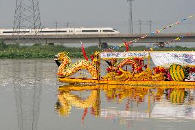 Chinese Celebrate Dragon Boat Festival