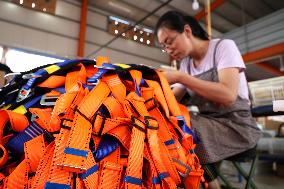 China Manufacturing Industry Seat Belt Export