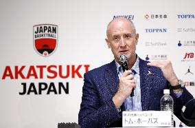 Basketball: Japan head coach Hovasse