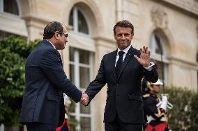 Macron Welcomes Egypt Leader Al-Sissi