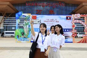 LAOS-VIENTIANE-CHINA-STUDENTS-RAILWAY TRIP