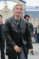 PFW - Givenchy Menswear Spring-Summer 2024 - Arrivals NB