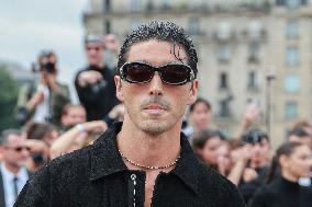PFW - Givenchy Menswear Spring-Summer 2024 - Arrivals NB