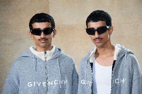 PFW Givenchy Photocall