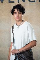 PFW Givenchy Photocall