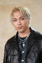 PFW Givenchy Photocall