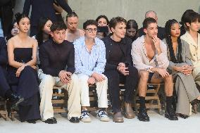 PFW - AMI Alexandre Mattiussi Front Row