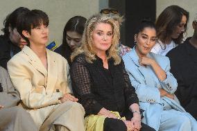 PFW - AMI Alexandre Mattiussi Front Row