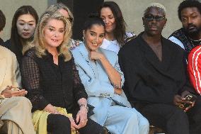 PFW - AMI Alexandre Mattiussi Front Row