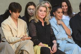 PFW - AMI Alexandre Mattiussi Front Row