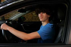 Illustration On The Driving License From 17 Years Old - France