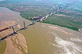 The Linyi Yellow River Bridge under construction in Yuncheng