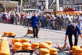 THE NETHERLANDS-ALKMAAR-CHEESE MARKET