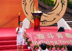 (SP)CHINA-CHONGQING-WORLD UNIVERSITY GAMES-TORCH RELAY(CN)